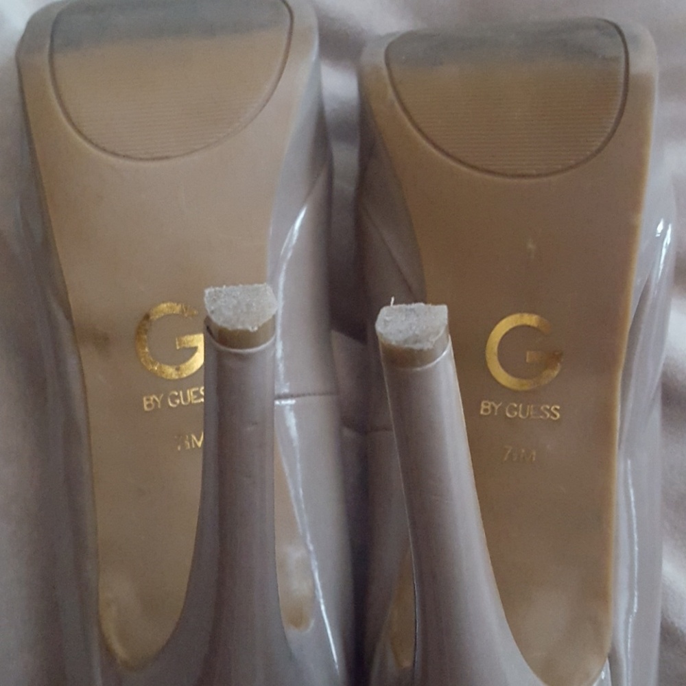 Heels - Picture 6 of 6
